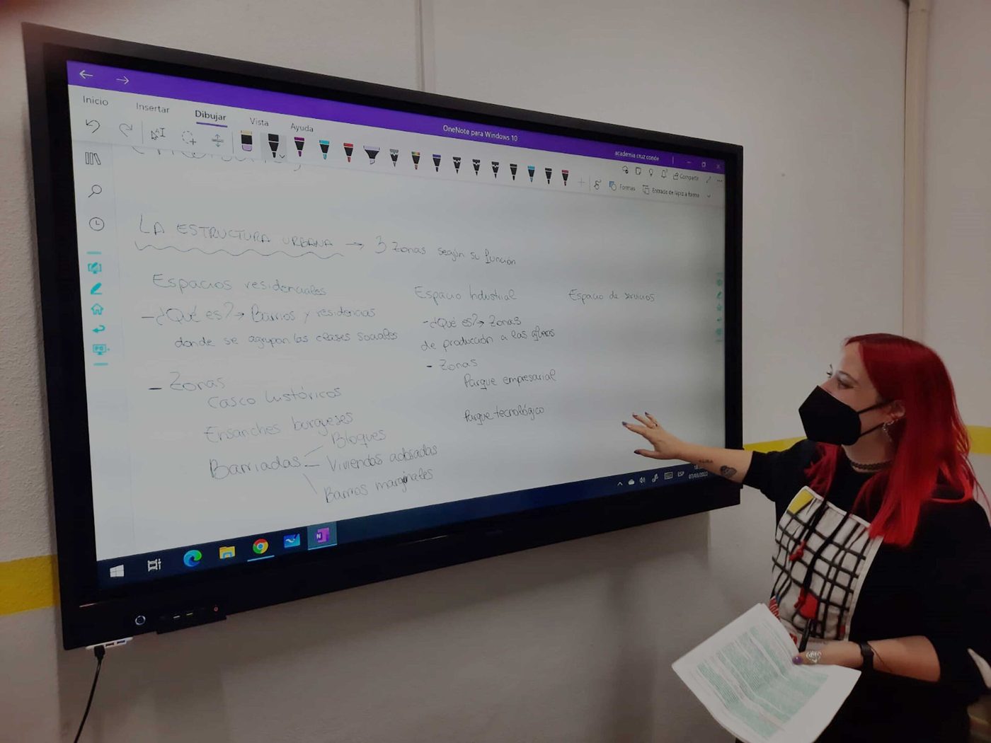 Clase en Academia Cruz Conde