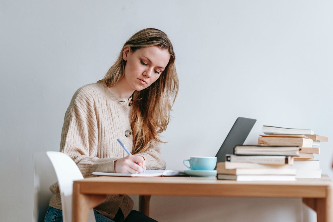 Guia COMPLETA con ejemplos para el Writing B1 Preliminary PET
